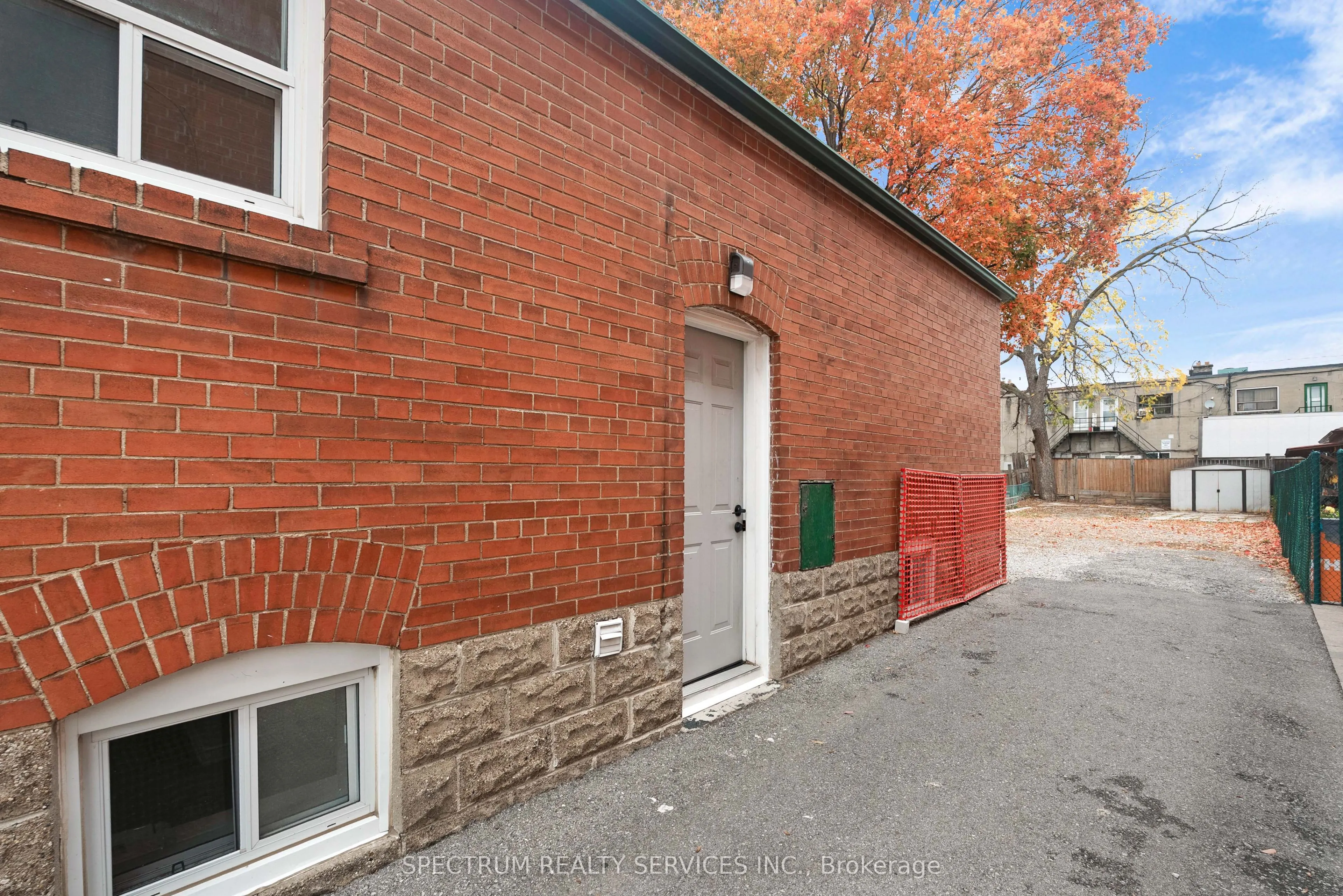 11 Vimy Avenue