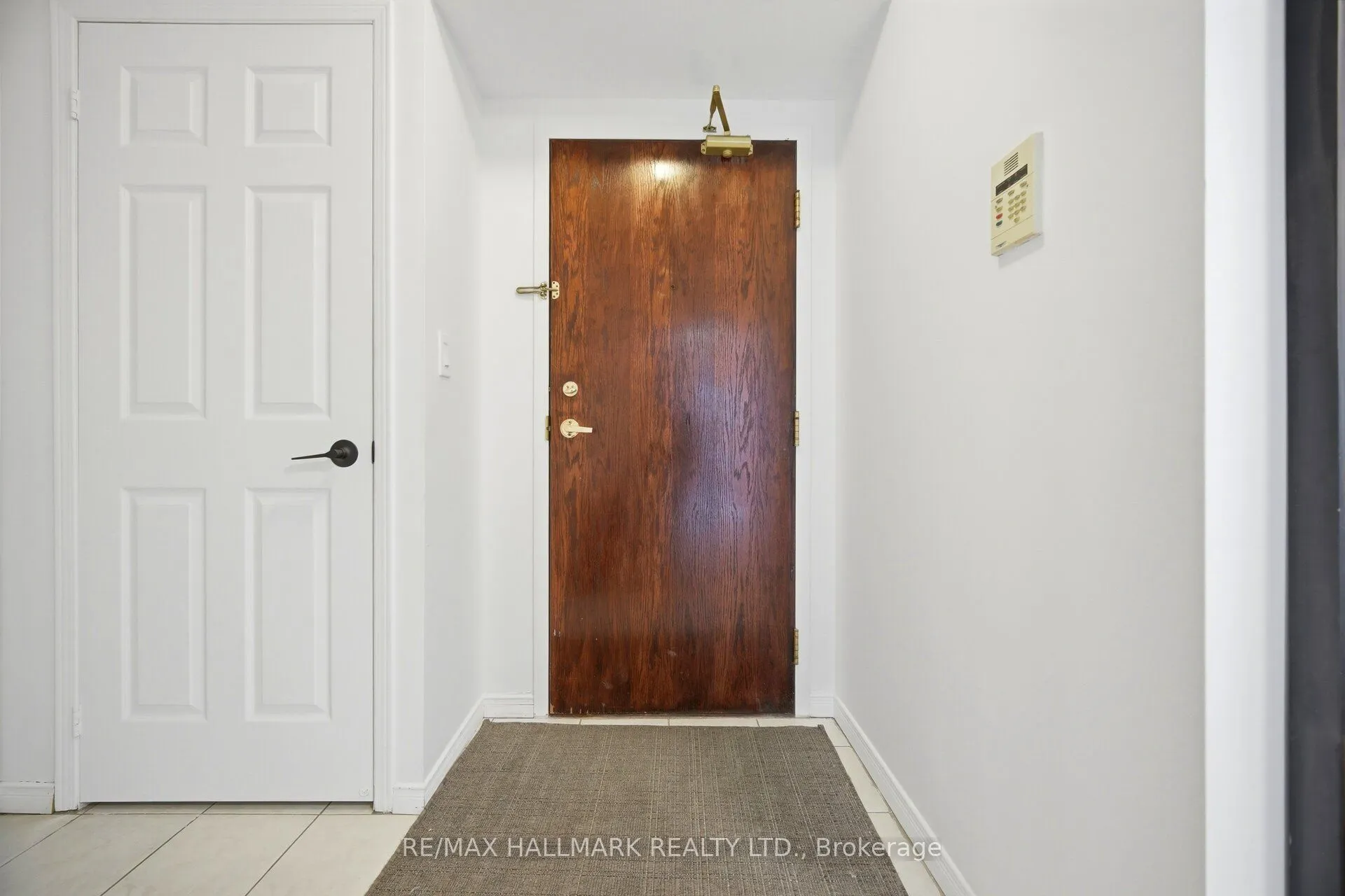 190 Manitoba Street #209