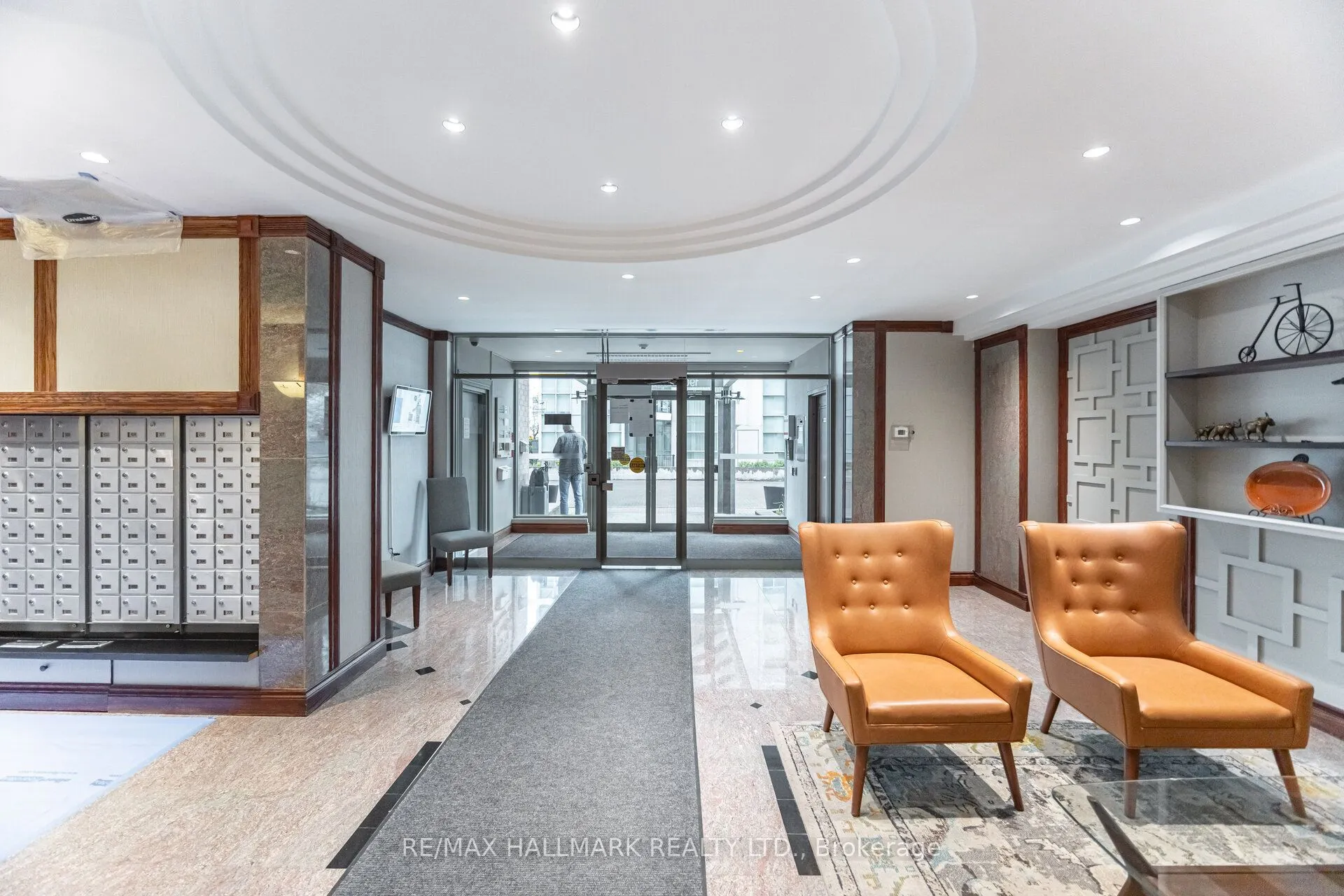 190 Manitoba Street #209