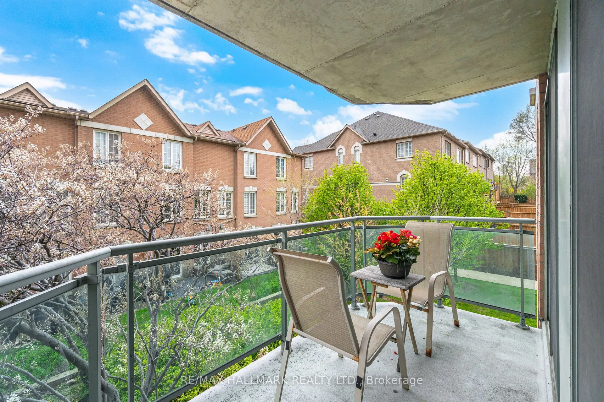 190 Manitoba Street #209