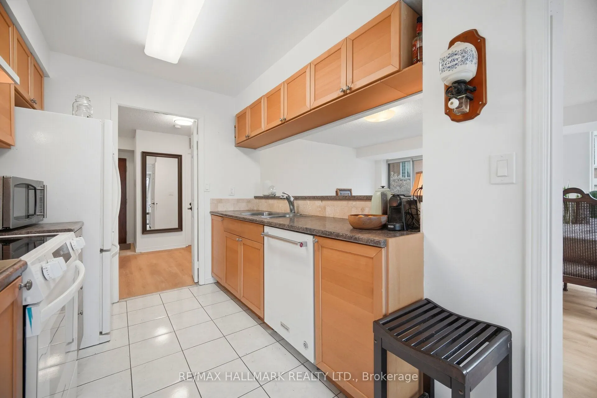 190 Manitoba Street #209