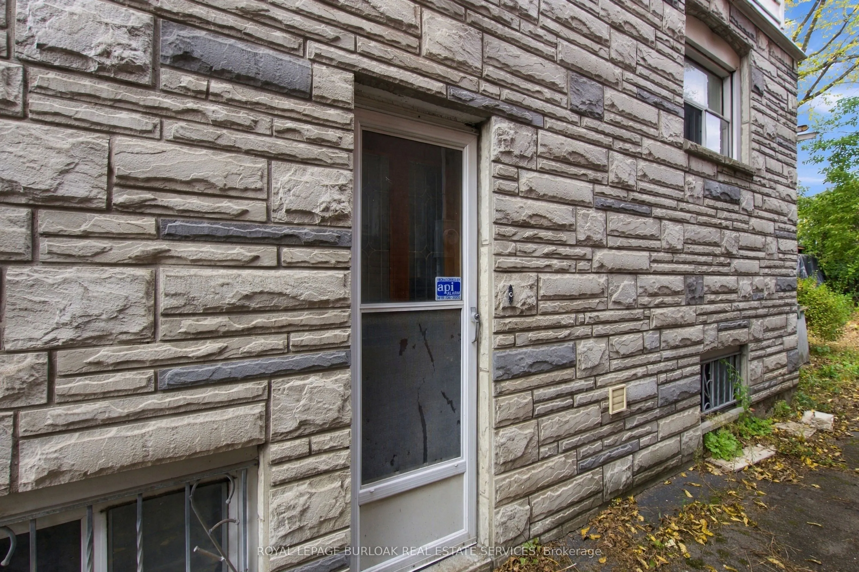 52 Craydon Avenue