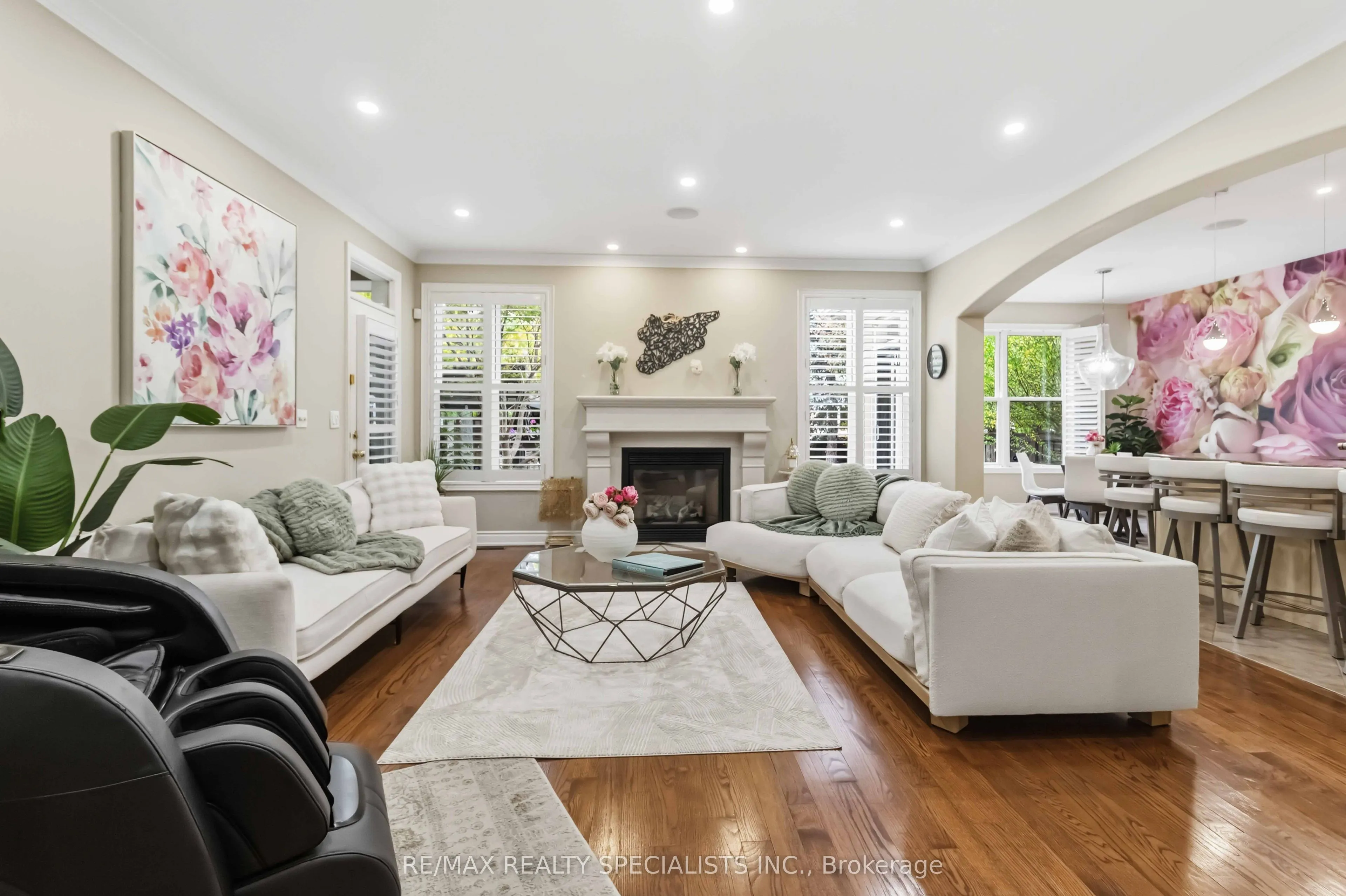 593 Renshaw Court