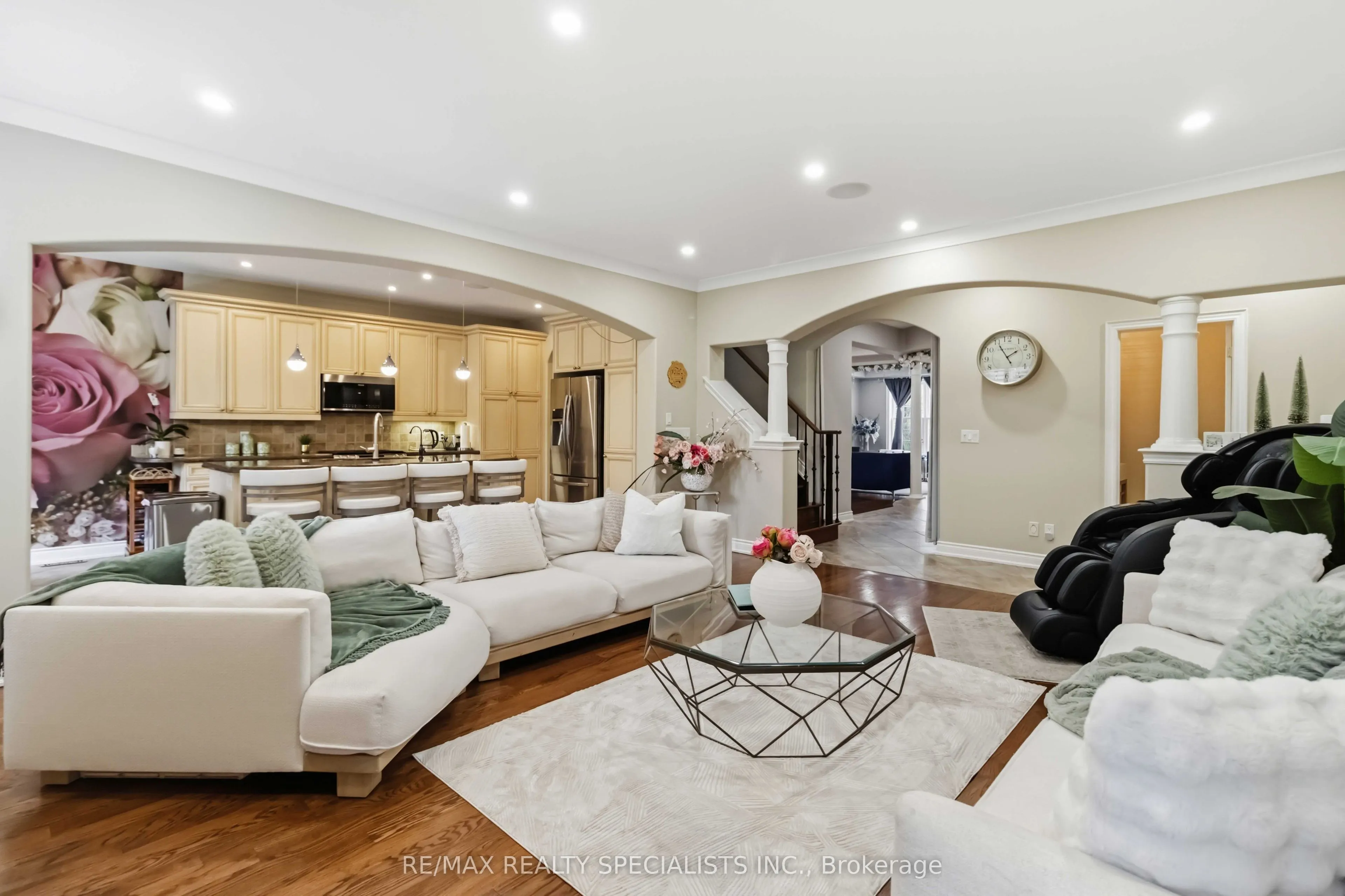 593 Renshaw Court