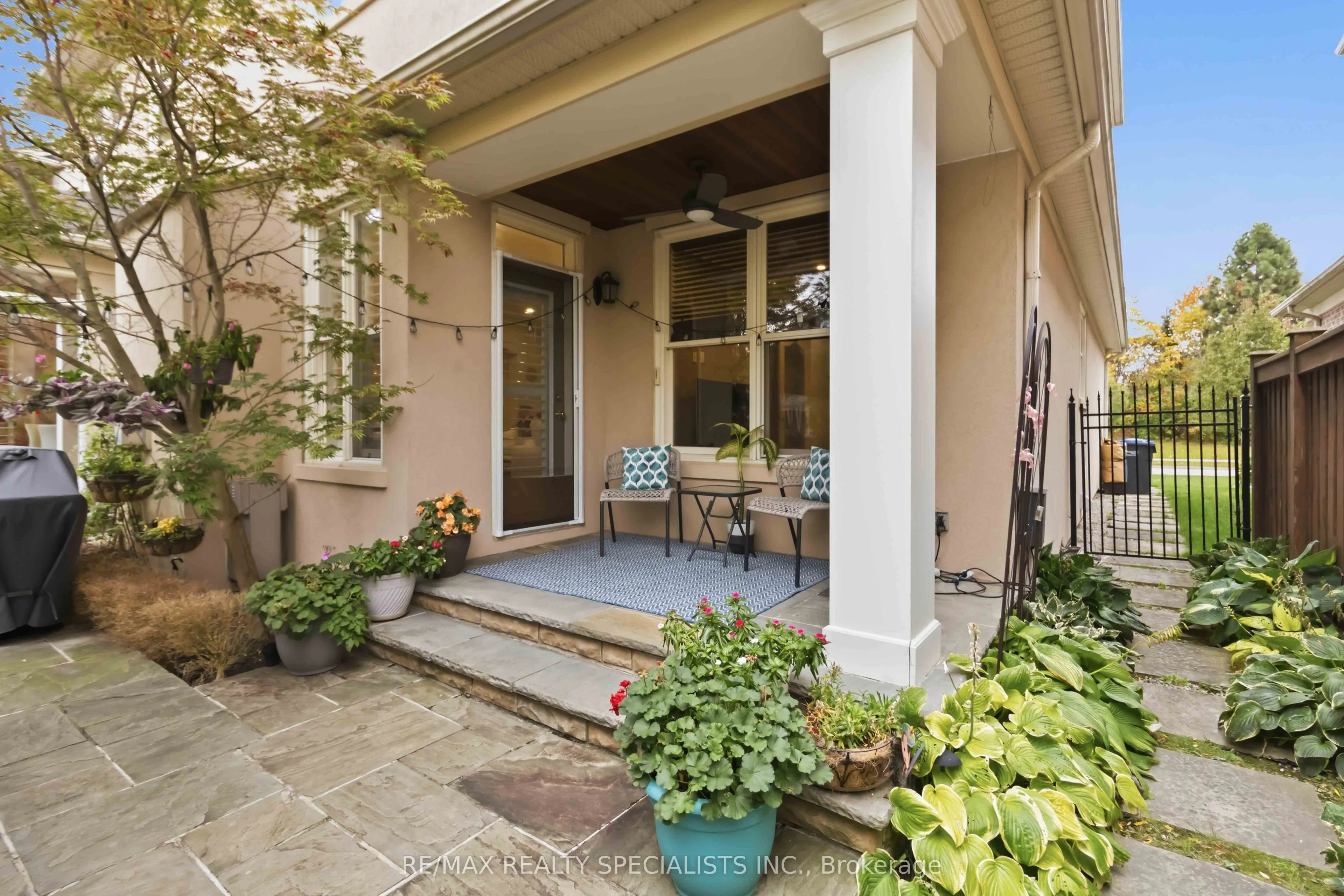 593 Renshaw Court