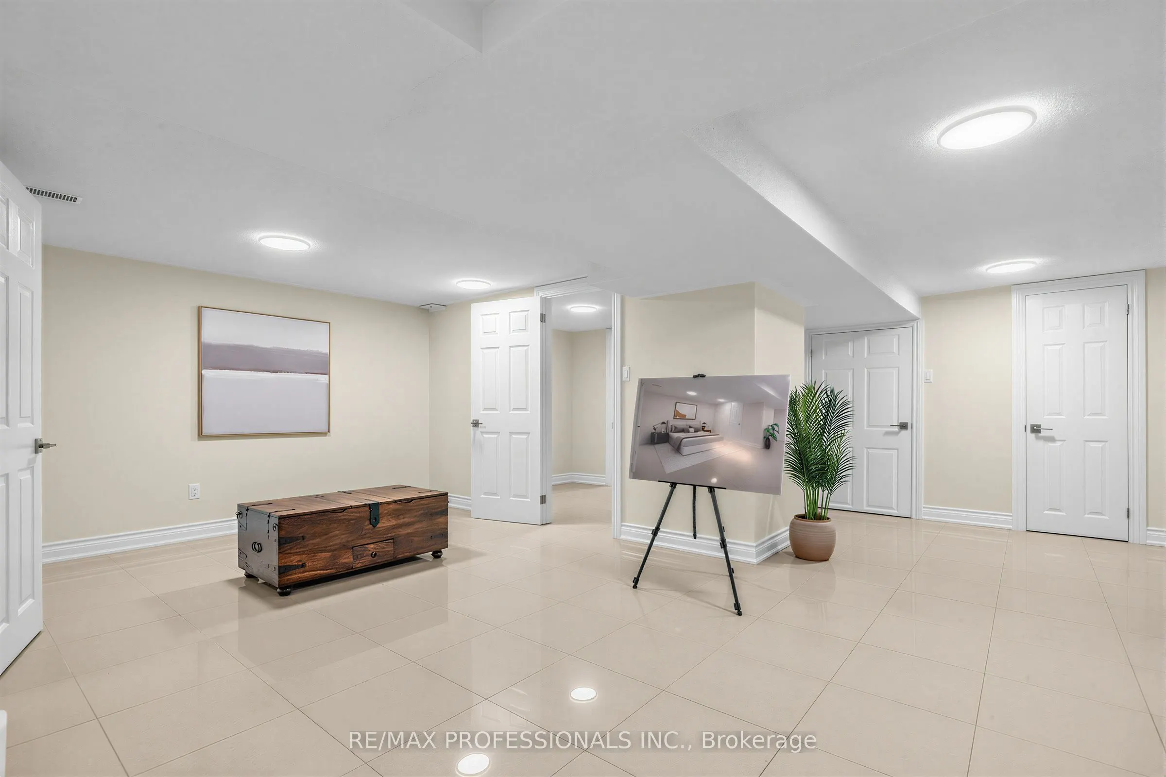 182 Gracefield Avenue