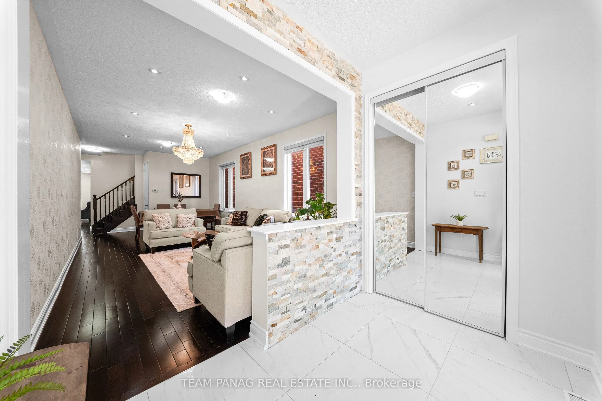13 Seafair Crescent