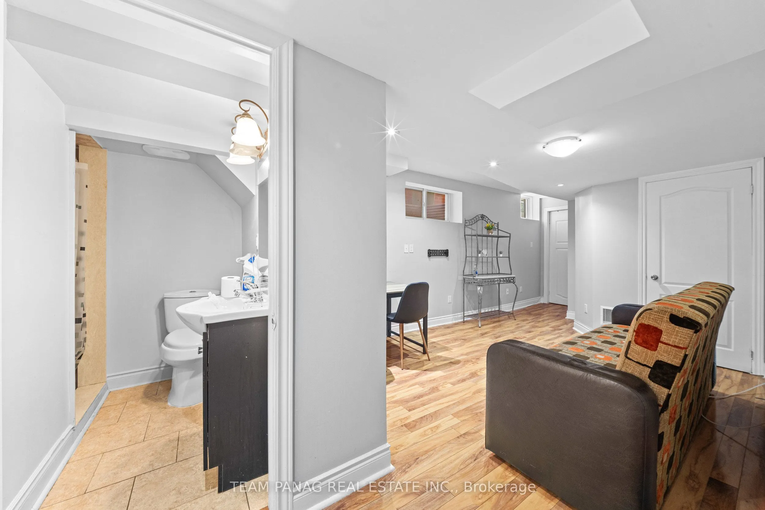 13 Seafair Crescent