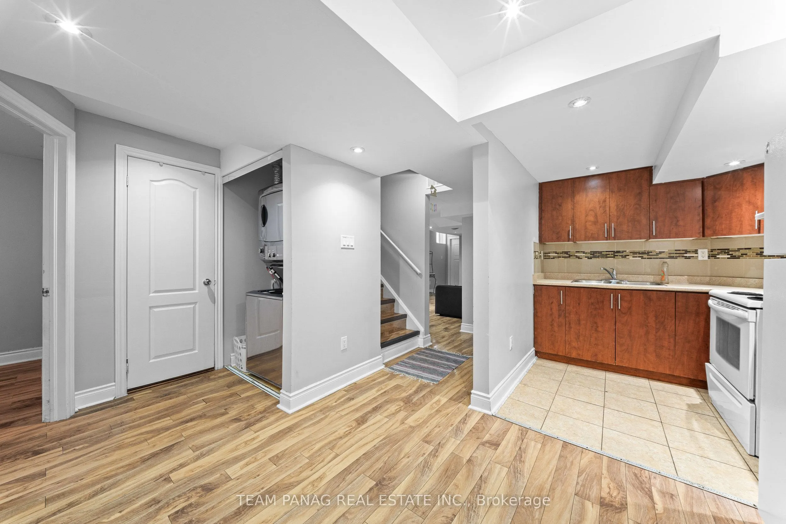 13 Seafair Crescent