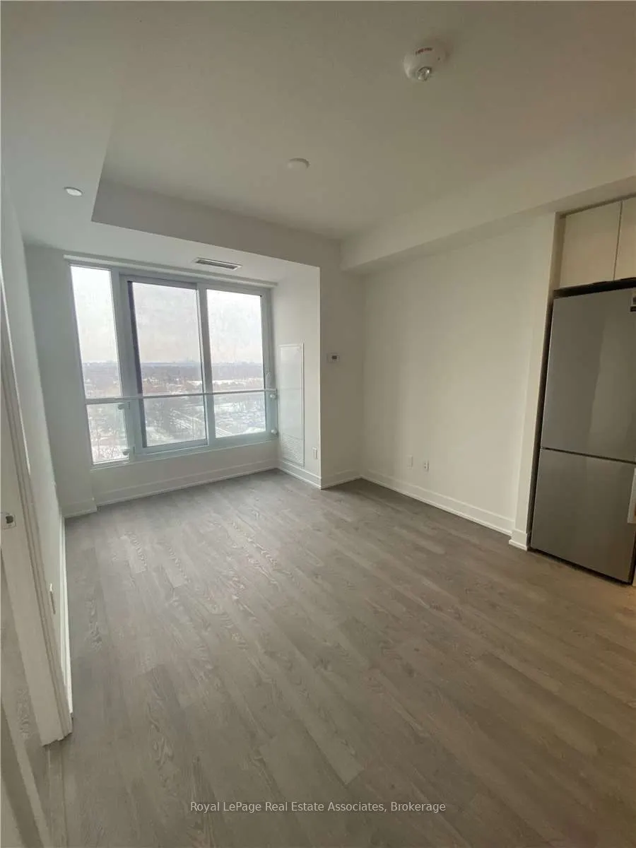 7 Mabelle Avenue #1005