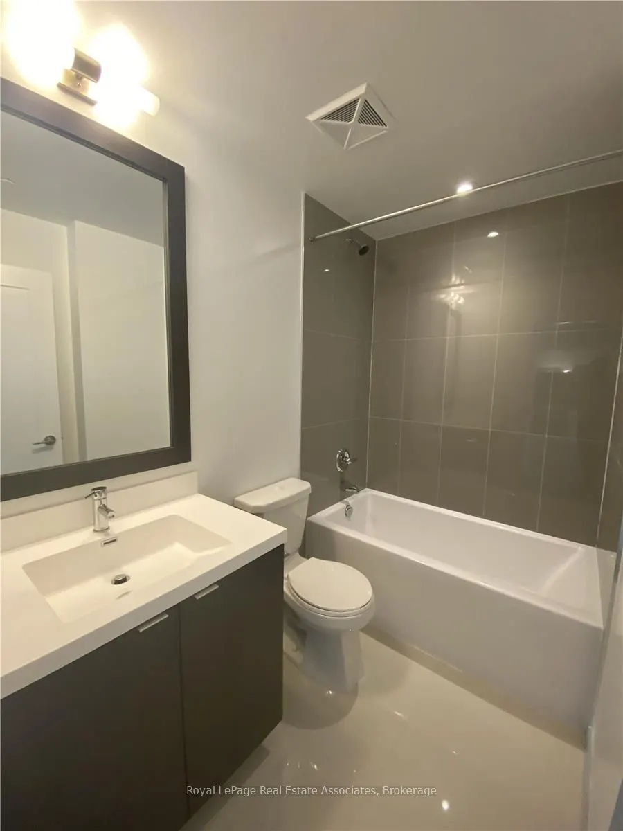 7 Mabelle Avenue #1005