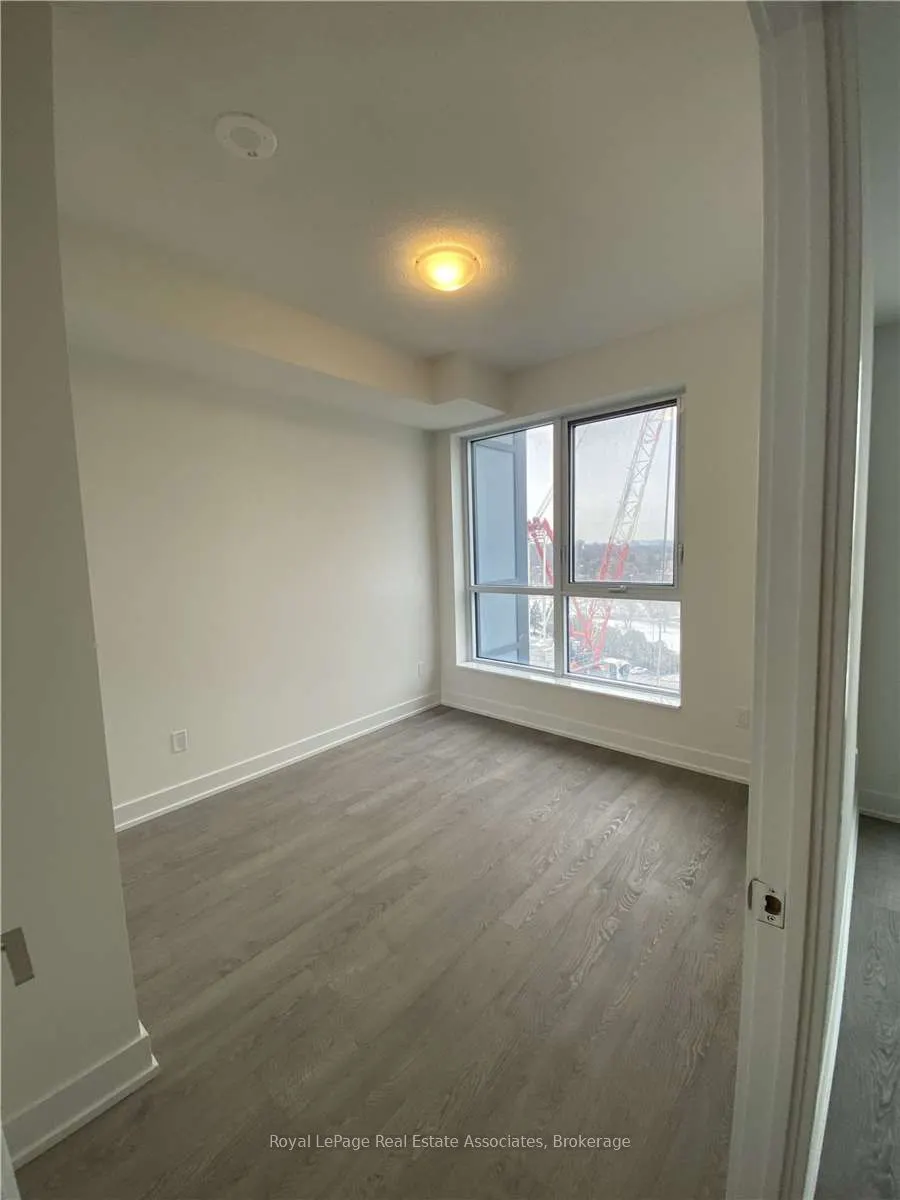 7 Mabelle Avenue #1005