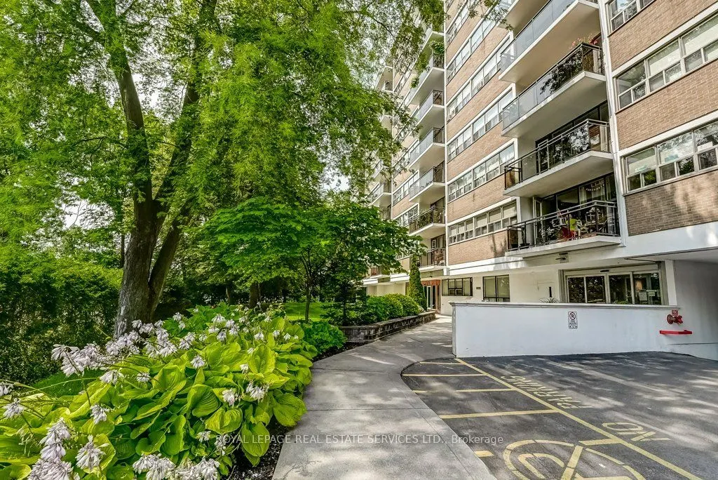 212 Kerr Street #404