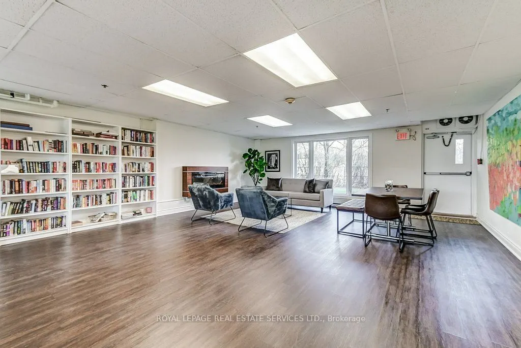 212 Kerr Street #404