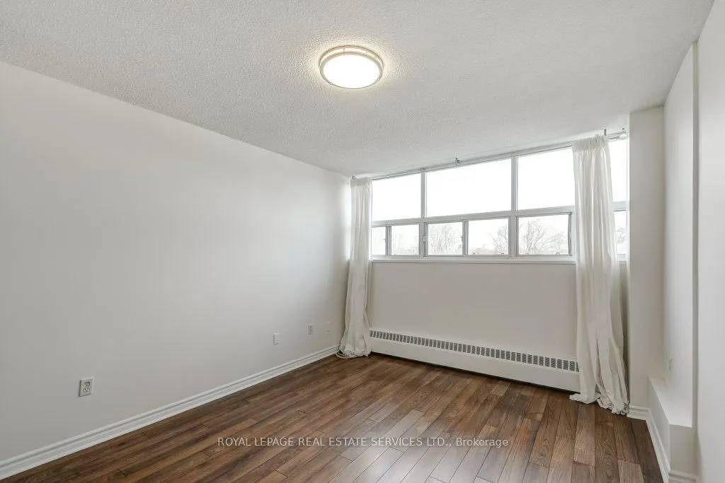 212 Kerr Street #404