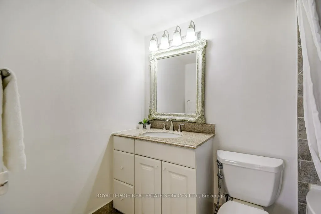 212 Kerr Street #404