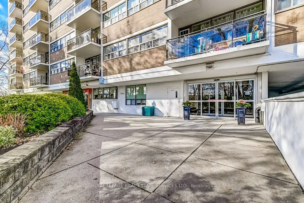 212 Kerr Street #404