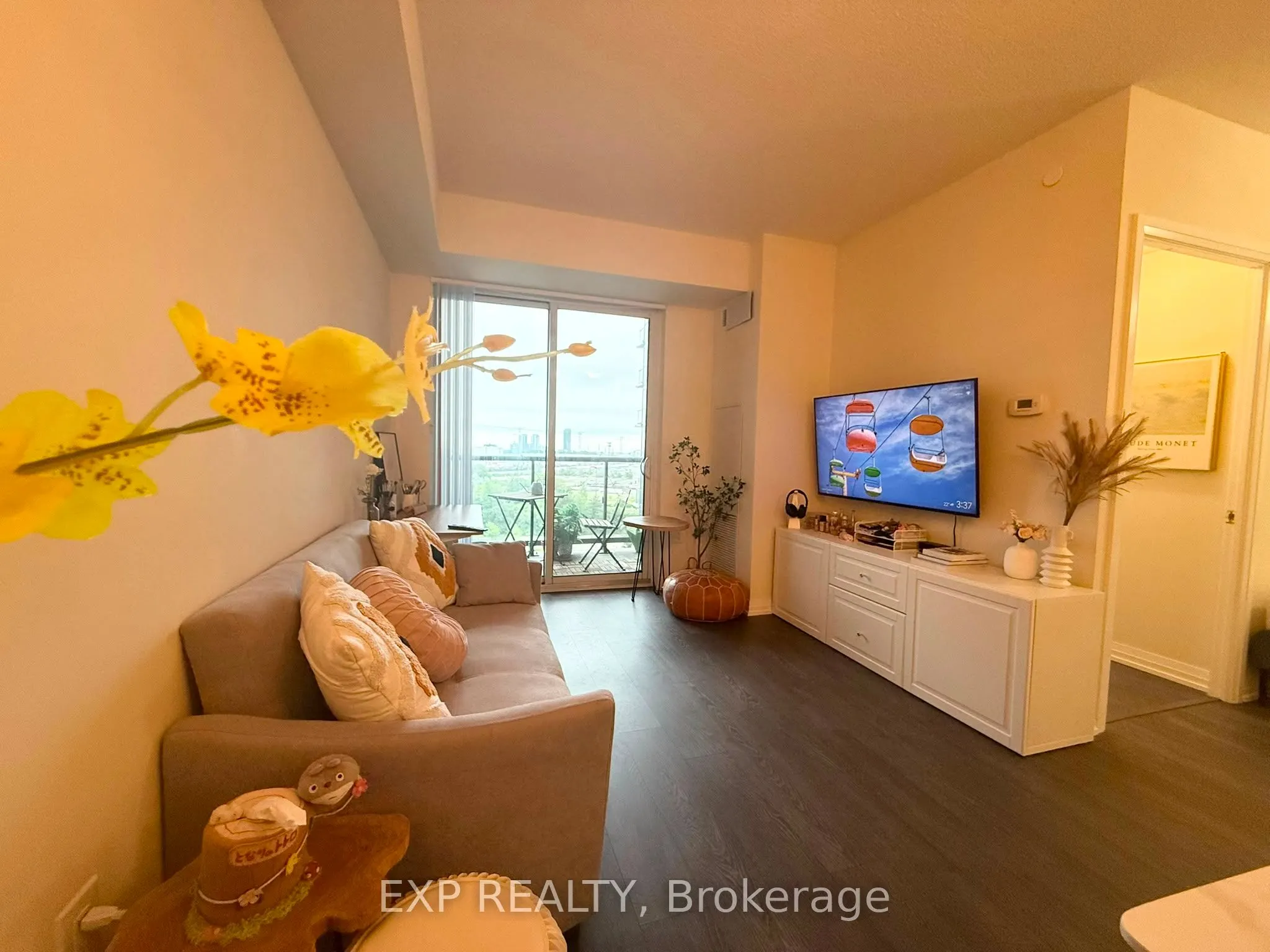 50 Thomas Riley Road #520