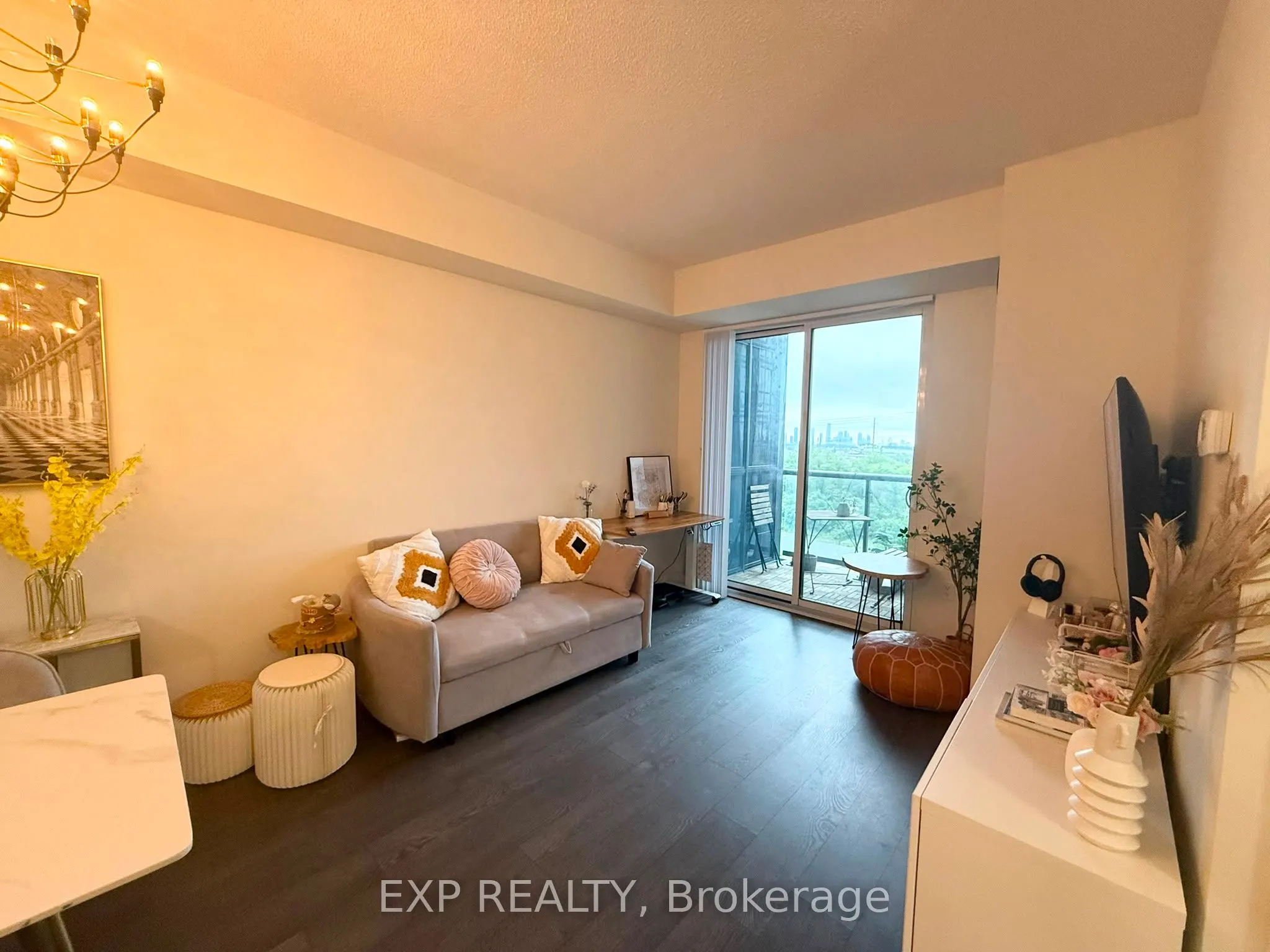 50 Thomas Riley Road #520