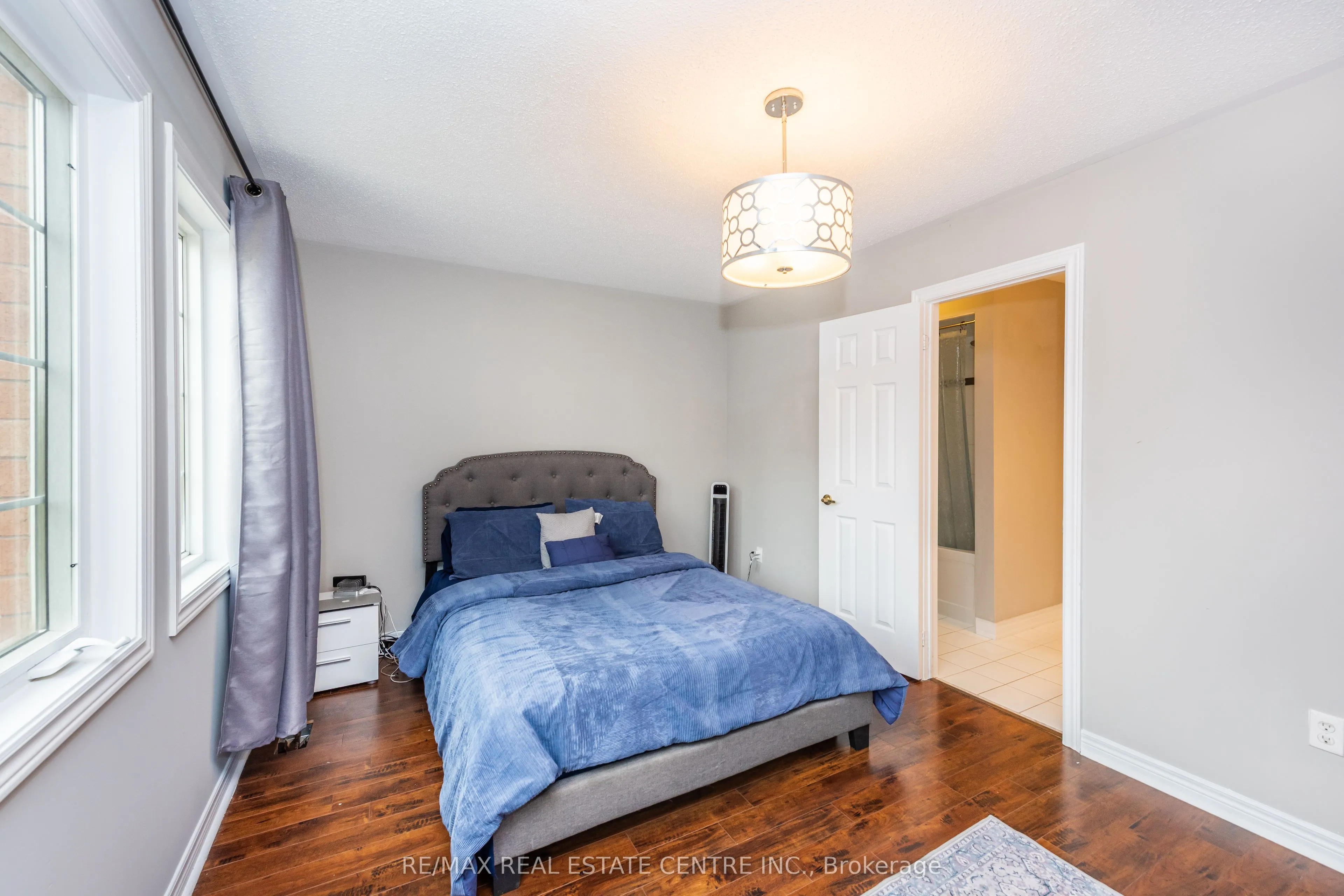 456 Laundon Terrace