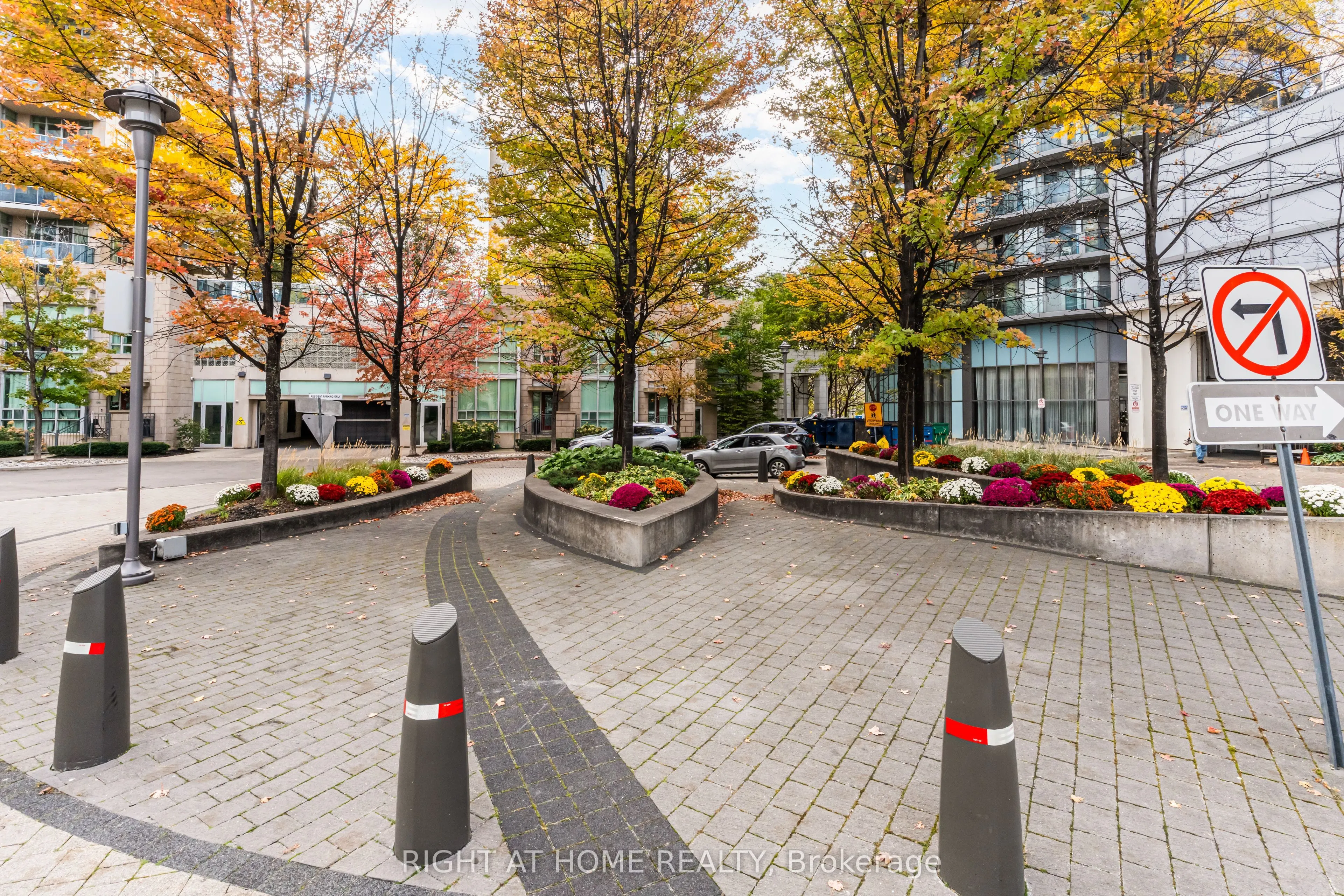 70 Absolute Avenue #1405