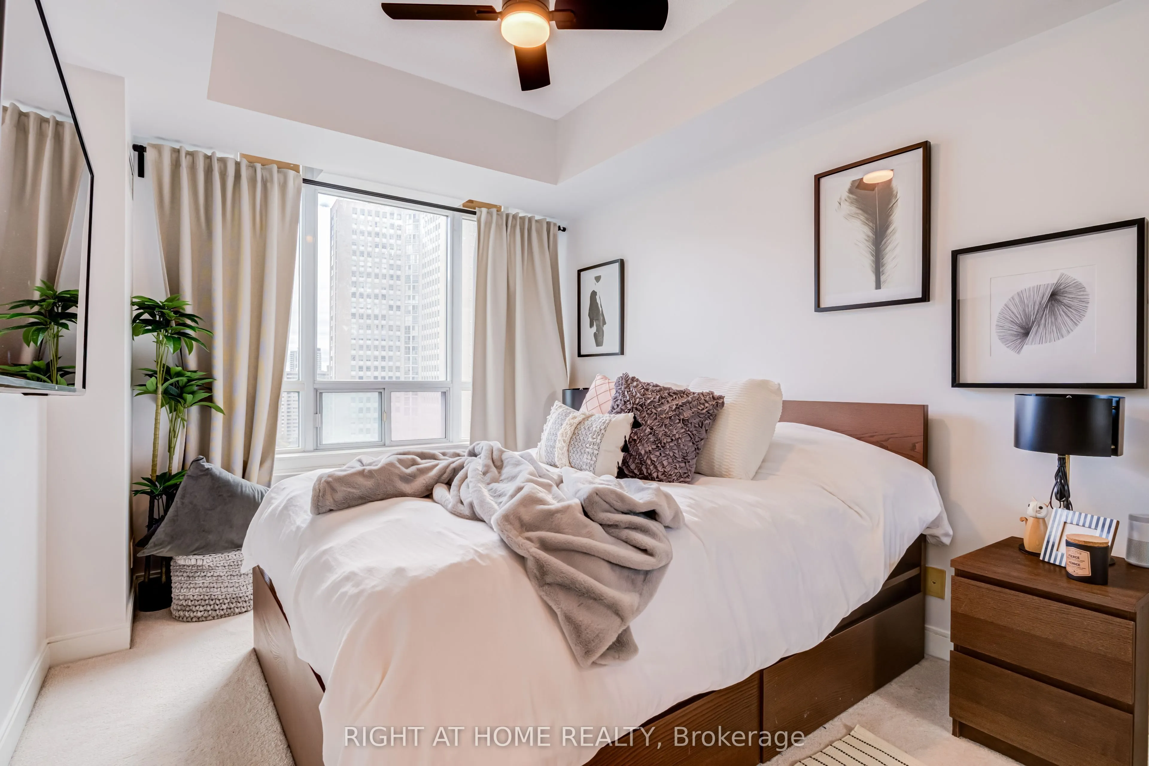 70 Absolute Avenue #1405