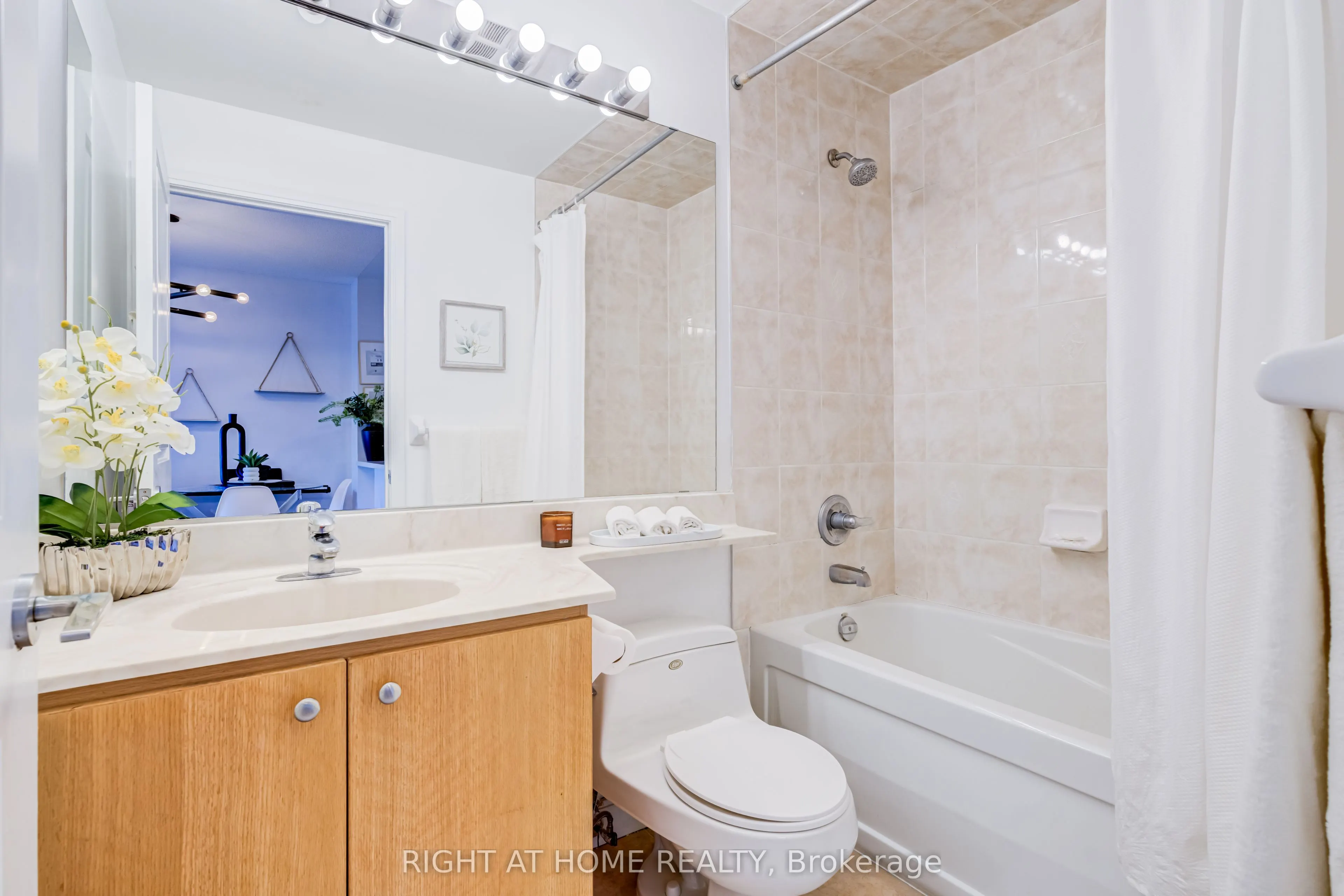 70 Absolute Avenue #1405