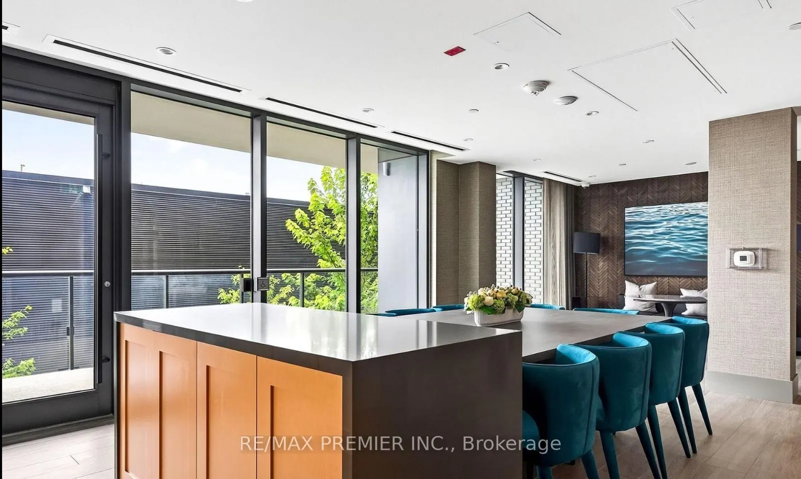 2450 Old Bronte Road #544