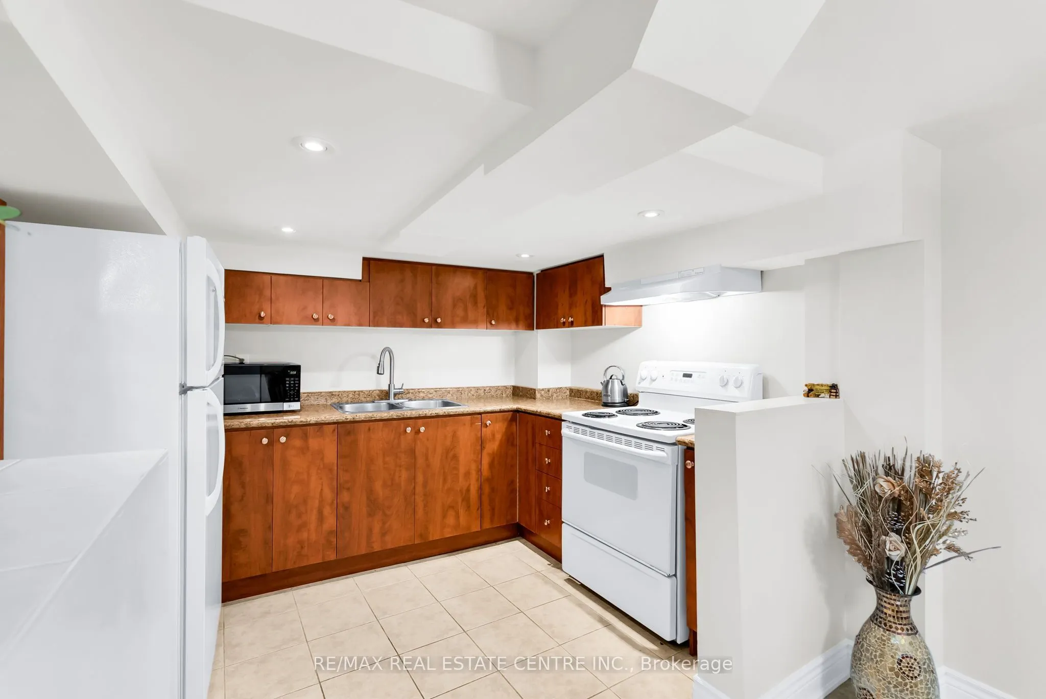 43 Delphinium Way