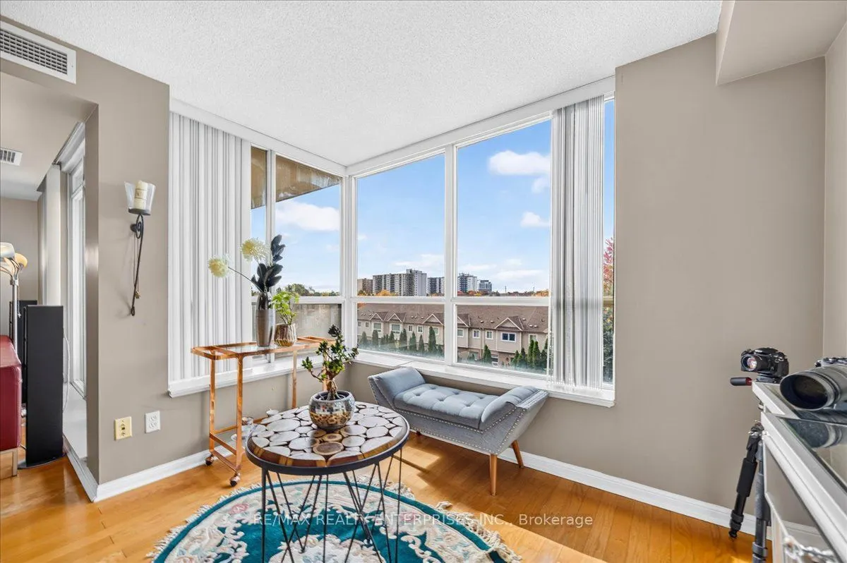 1150 Parkwest Place #403