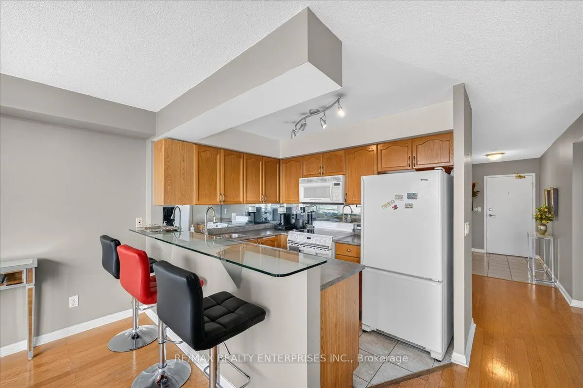 1150 Parkwest Place #403