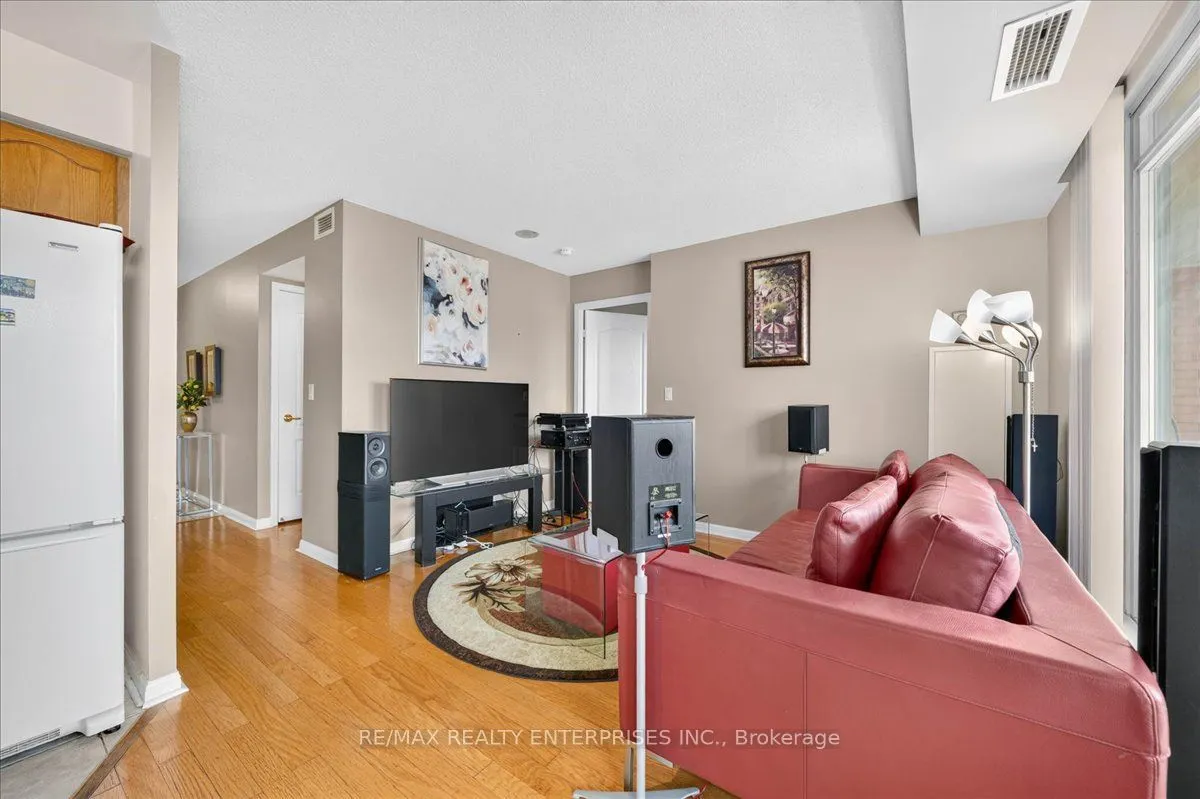 1150 Parkwest Place #403