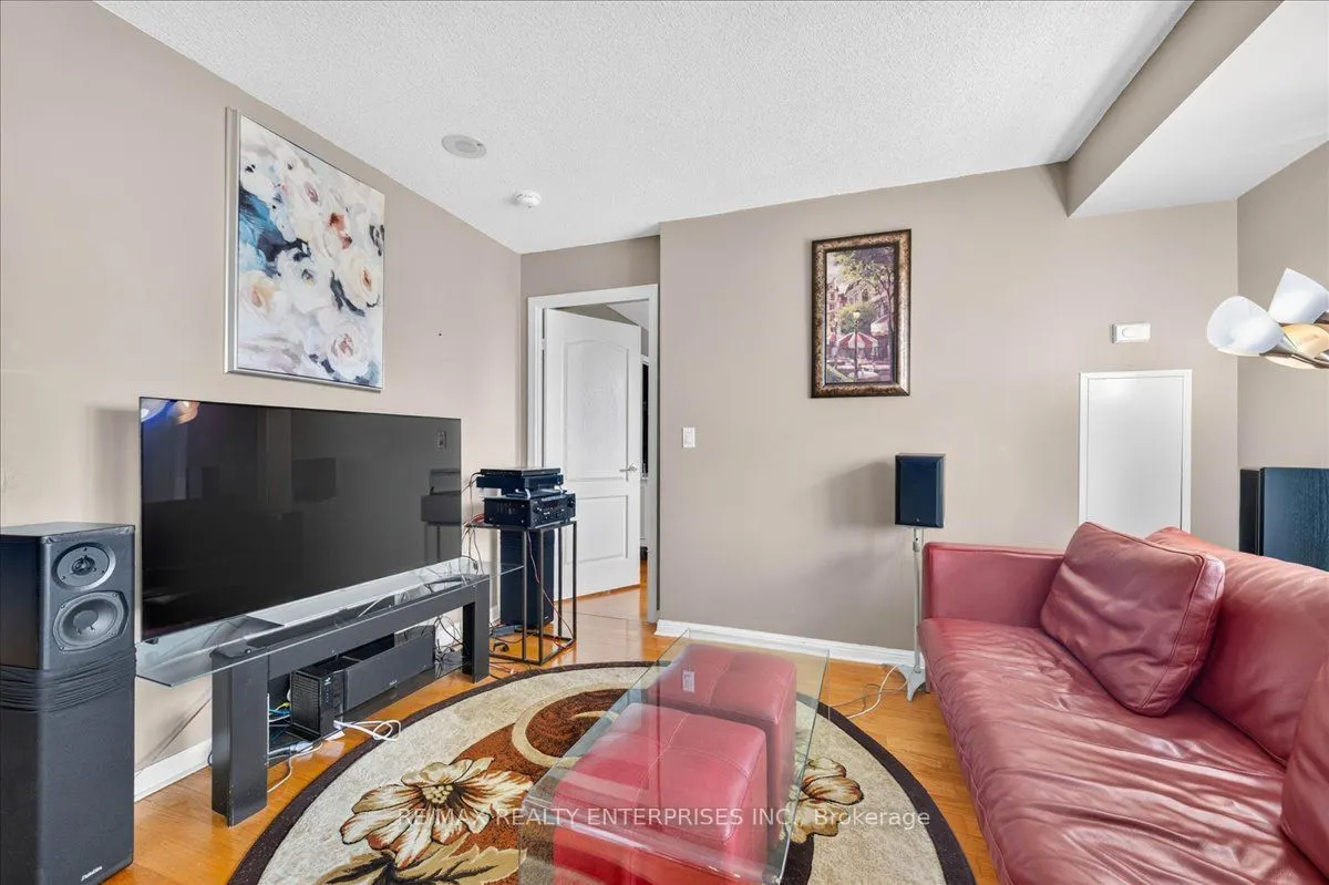 1150 Parkwest Place #403