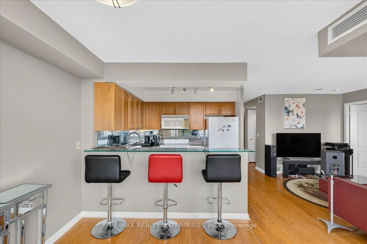 1150 Parkwest Place #403