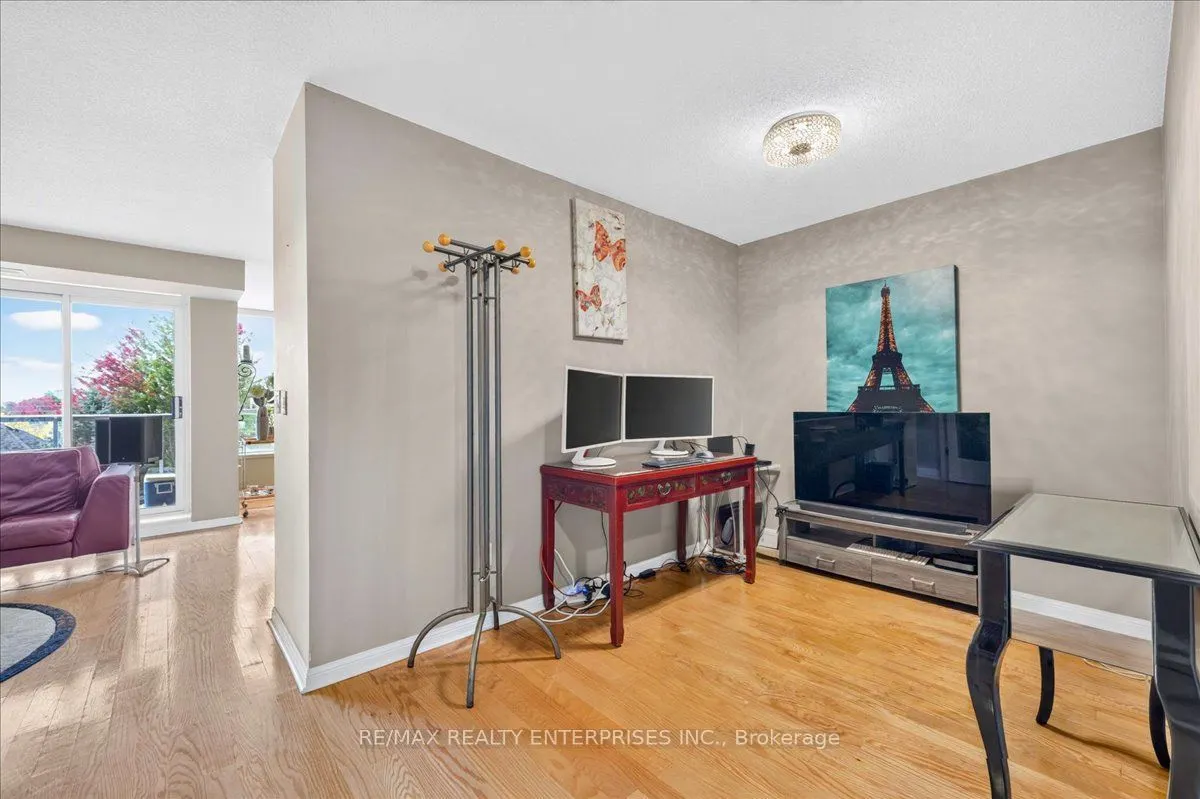 1150 Parkwest Place #403