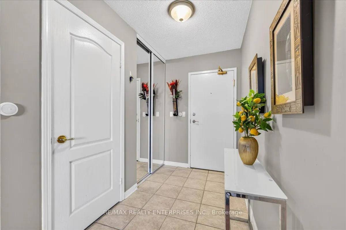 1150 Parkwest Place #403