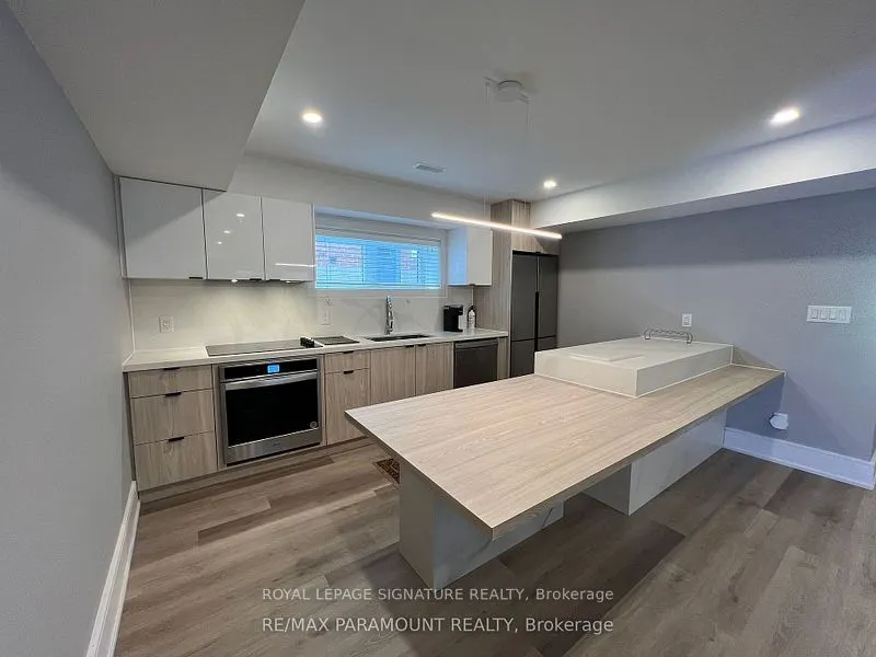 4 Charleston Road #Lower Level