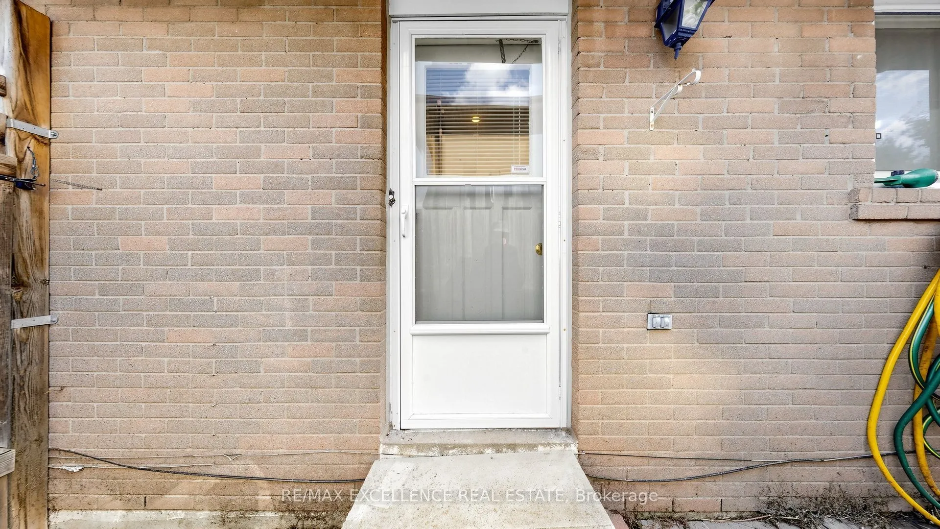 28 Glenvale Boulevard