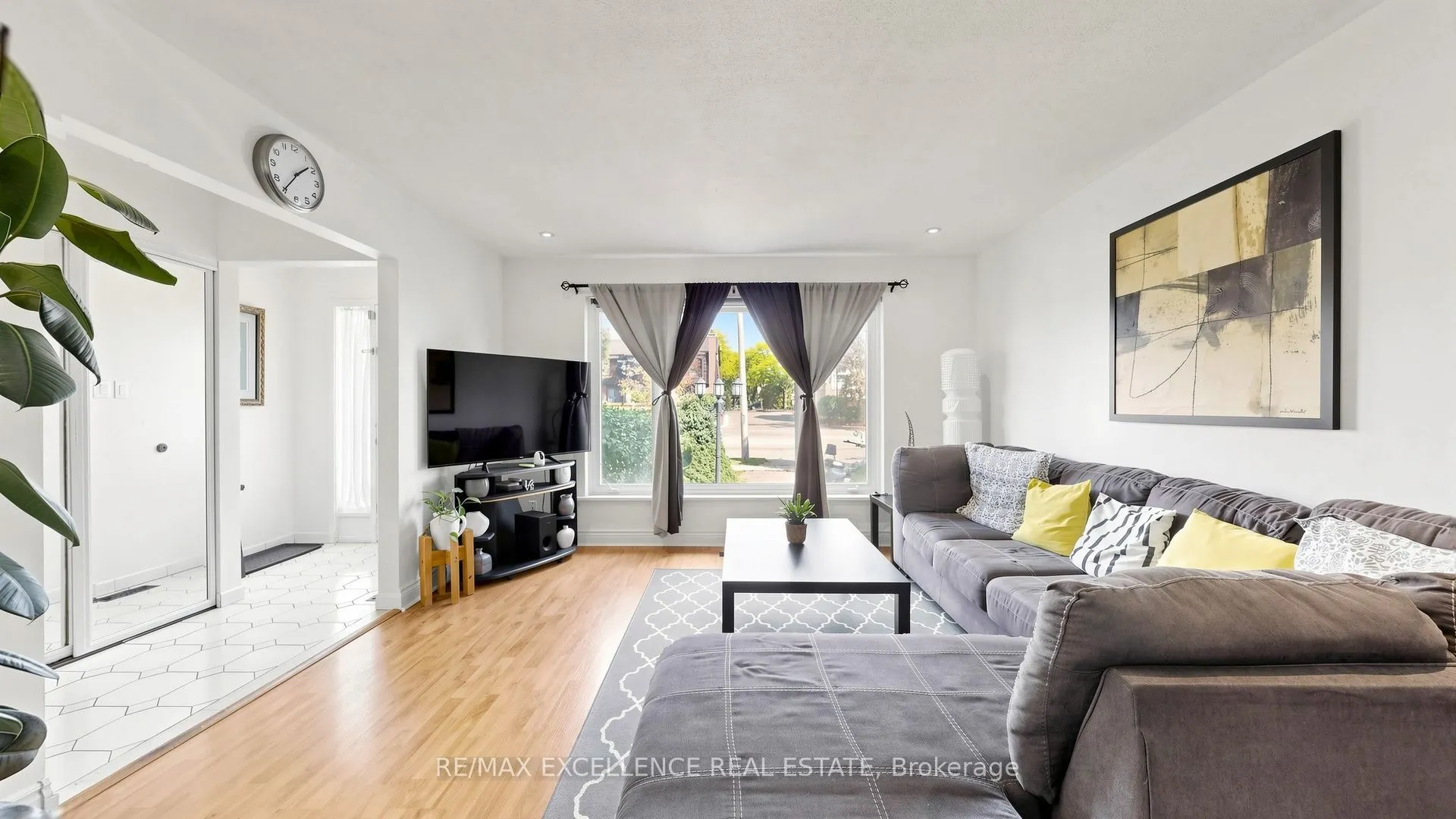28 Glenvale Boulevard