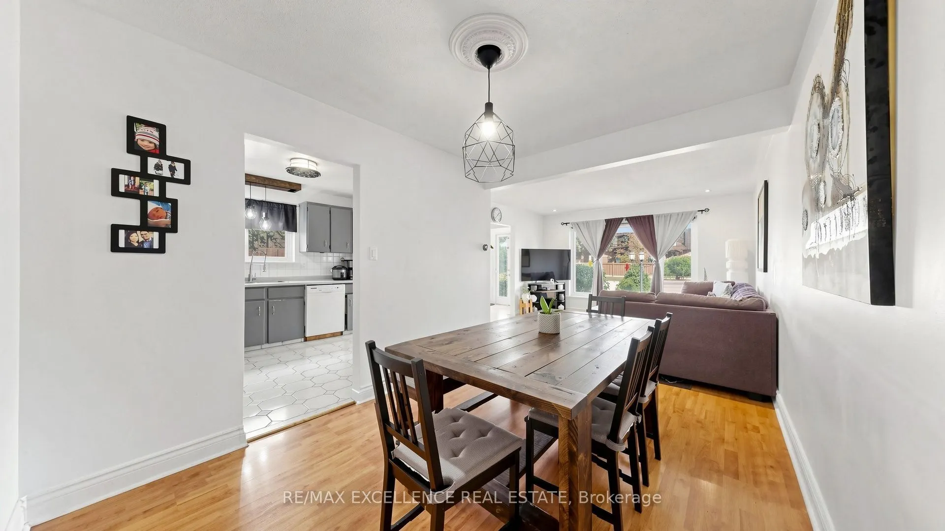 28 Glenvale Boulevard