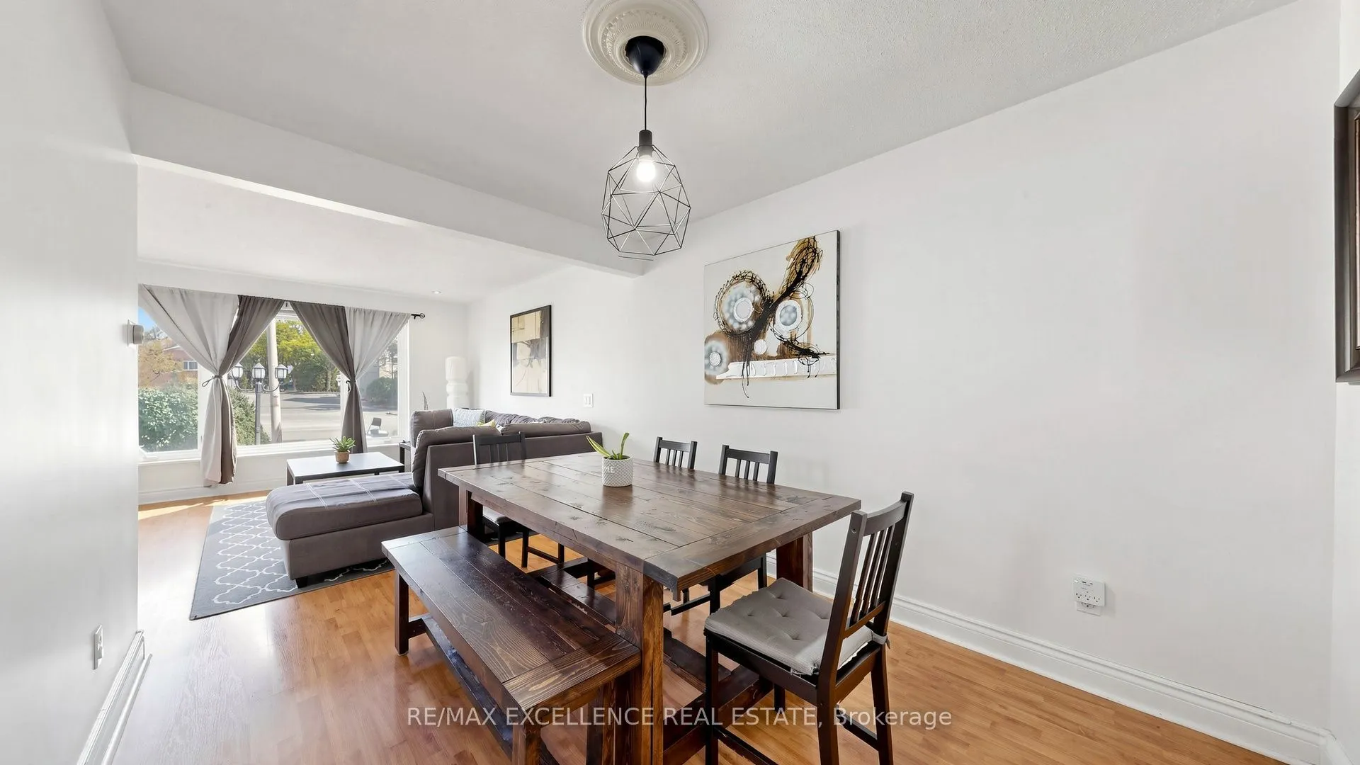28 Glenvale Boulevard