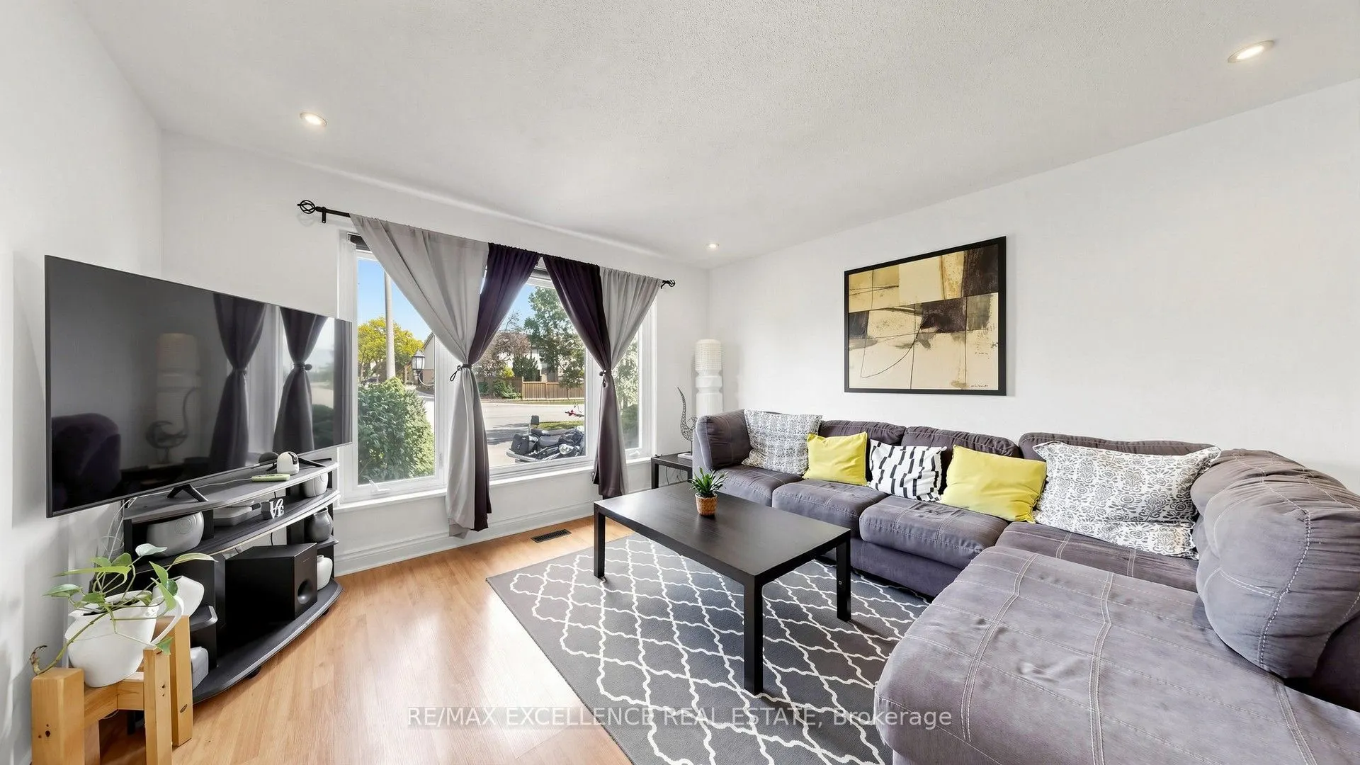 28 Glenvale Boulevard