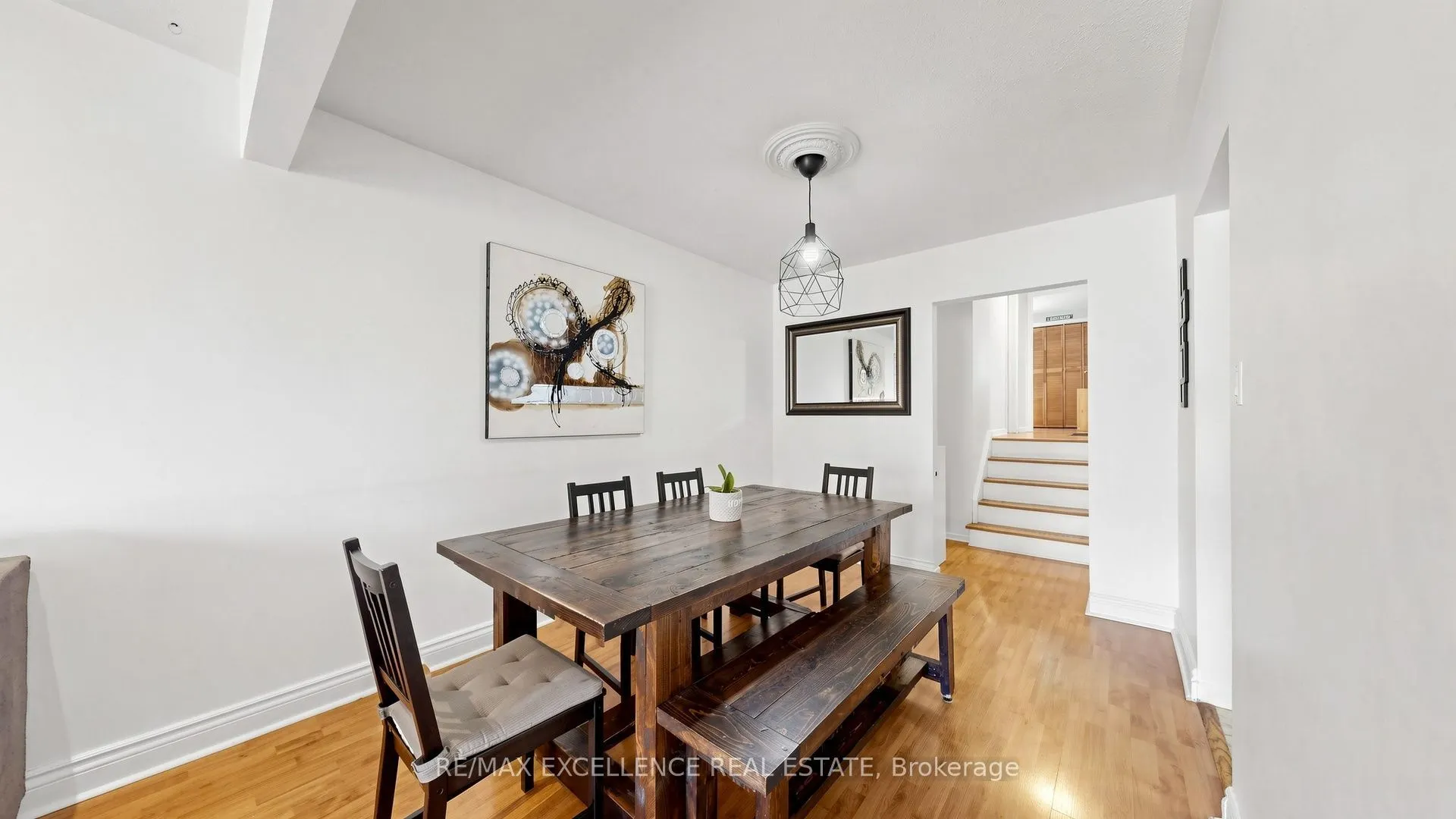 28 Glenvale Boulevard