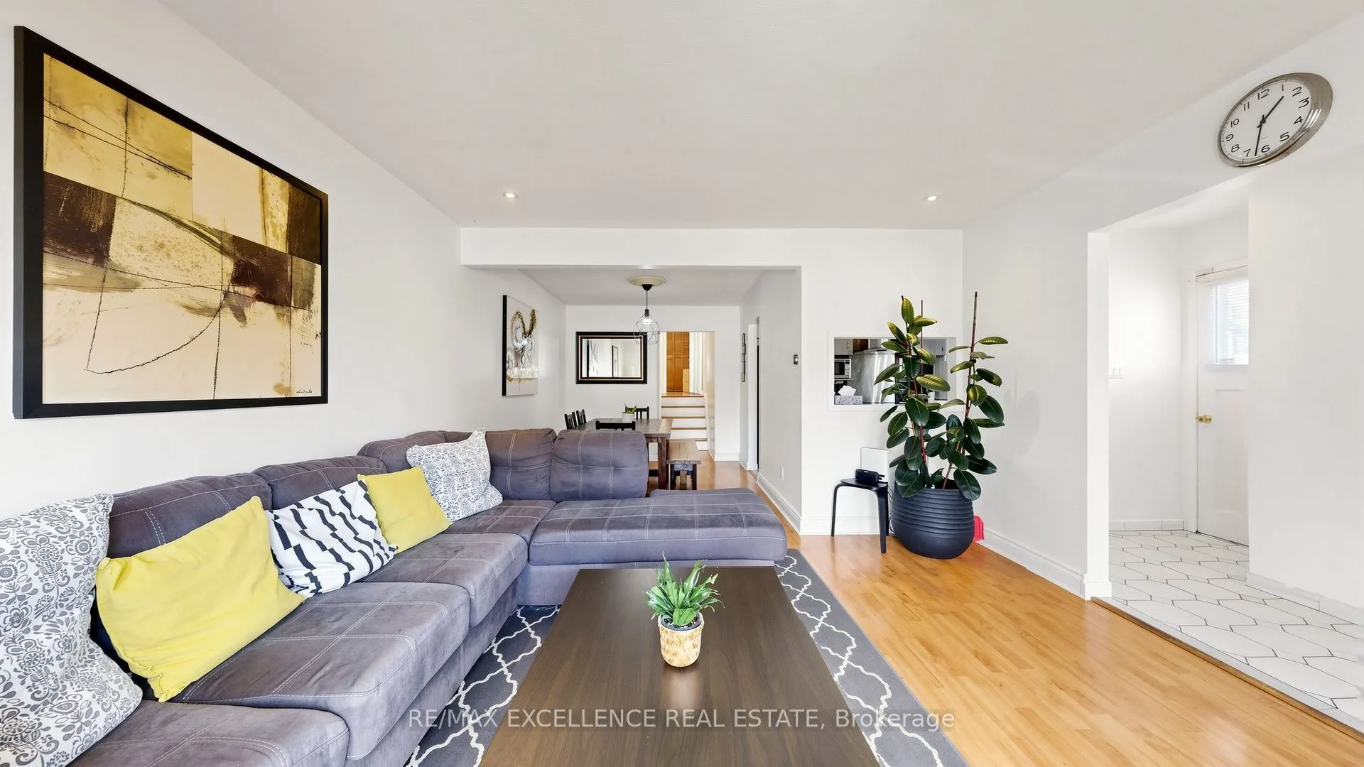 28 Glenvale Boulevard
