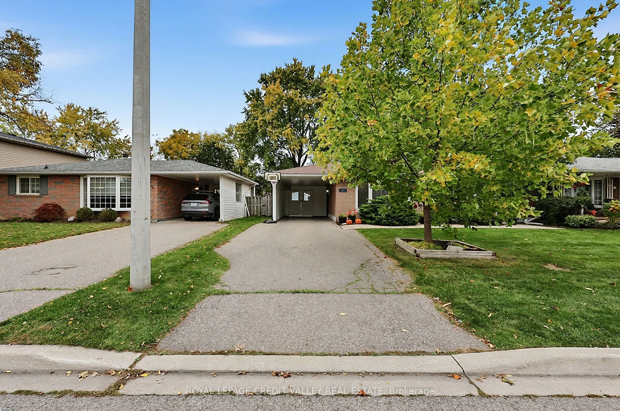 27 Castlemore Drive