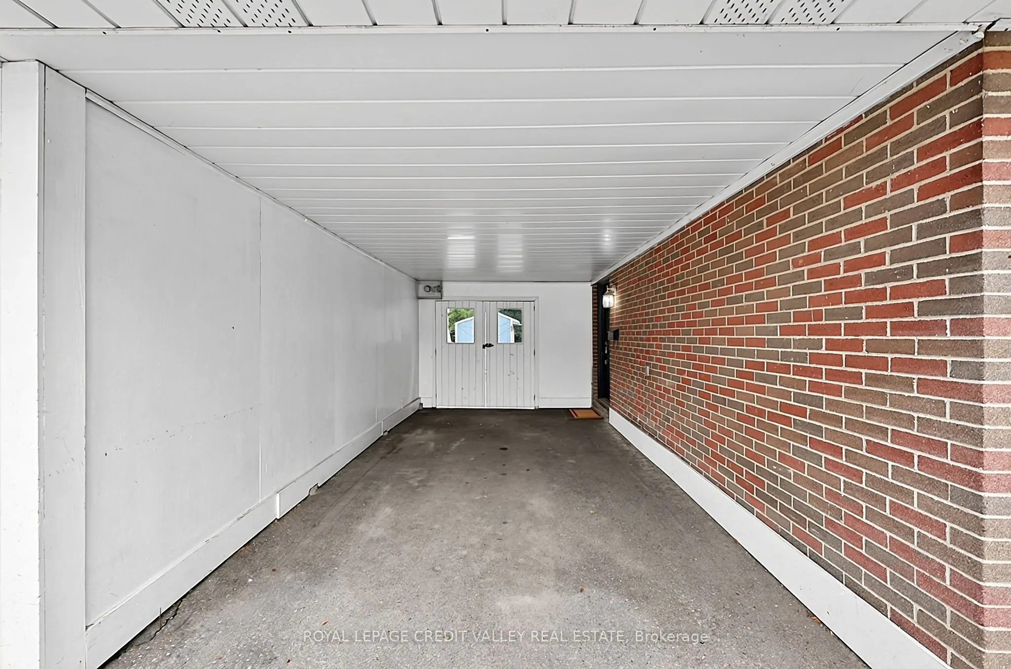 27 Castlemore Drive