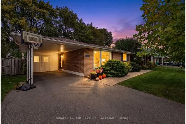 27 Castlemore Drive