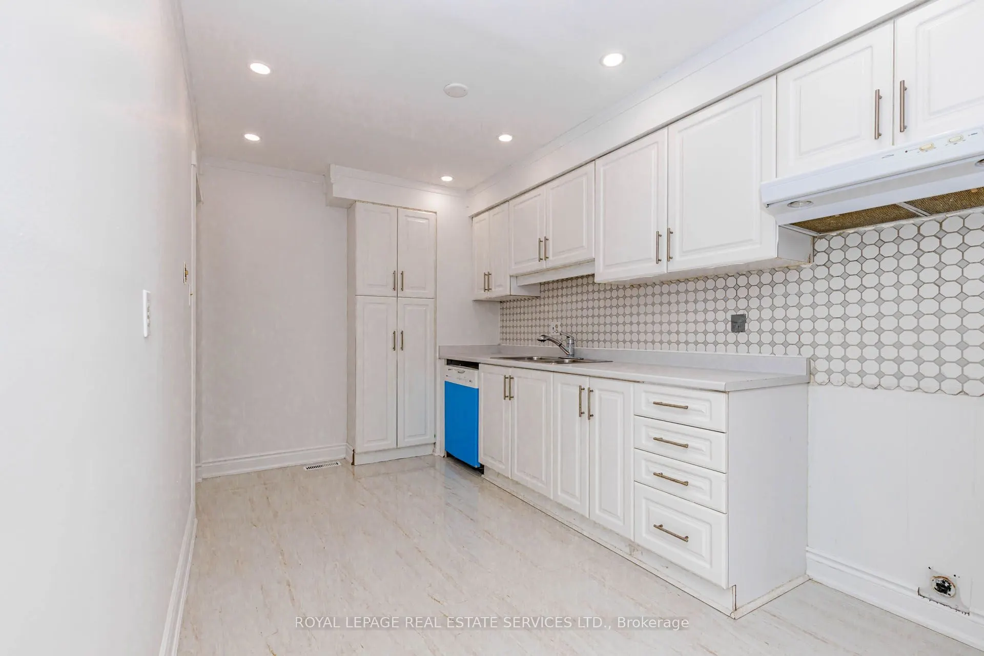 15 Huson Court
