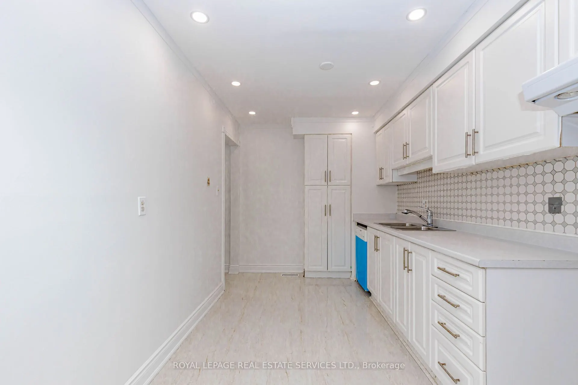 15 Huson Court