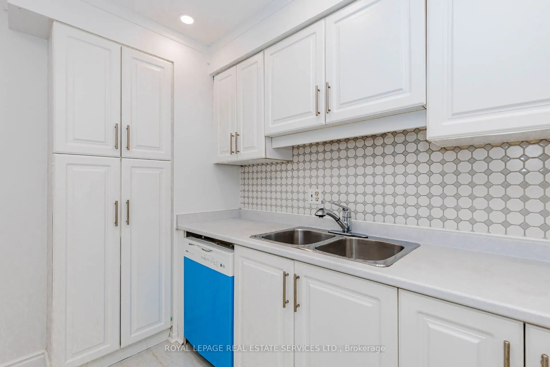 15 Huson Court